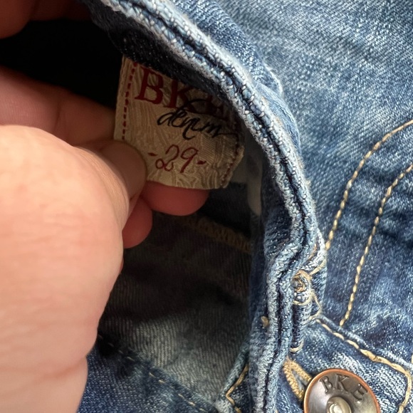 BKE Sabrina Shorts - Picture 3 of 6